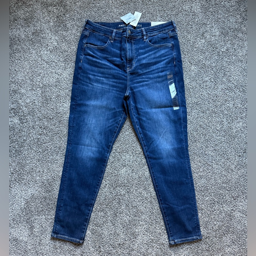 NEW! American Eagle Skinny Jeans